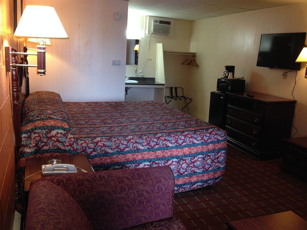 Scottish Inns Tonawanda Bagian luar foto