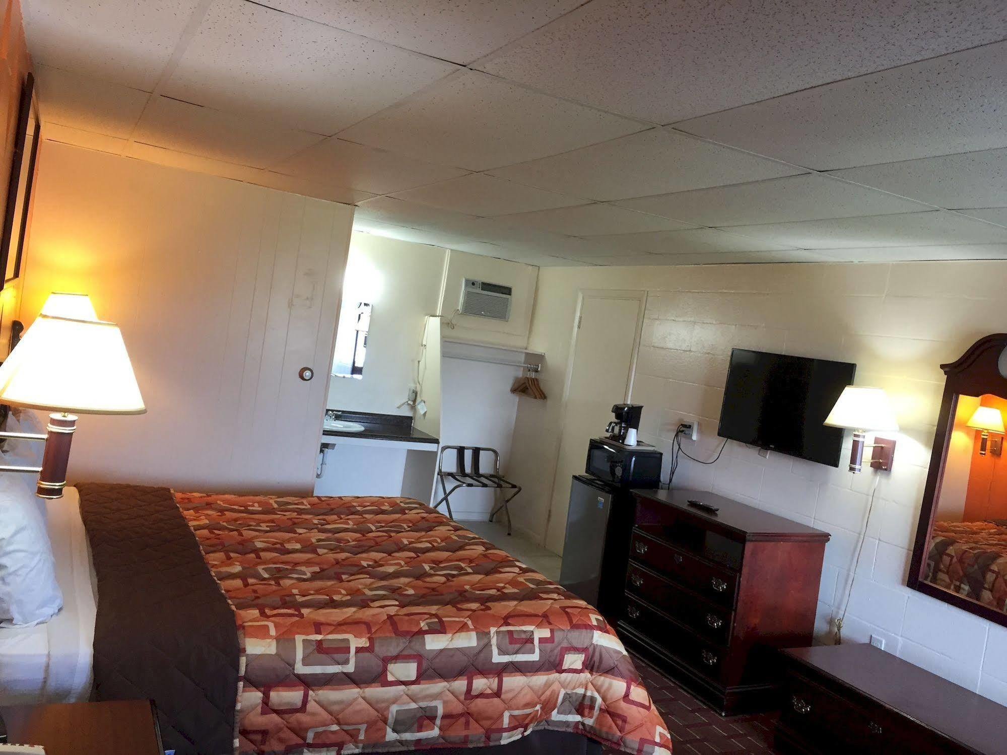 Scottish Inns Tonawanda Bagian luar foto